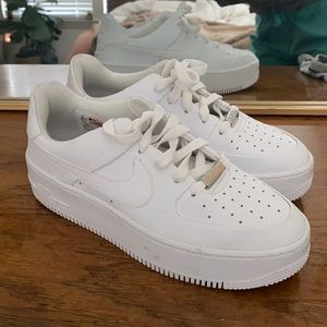 Platform Nike Air Force 1s